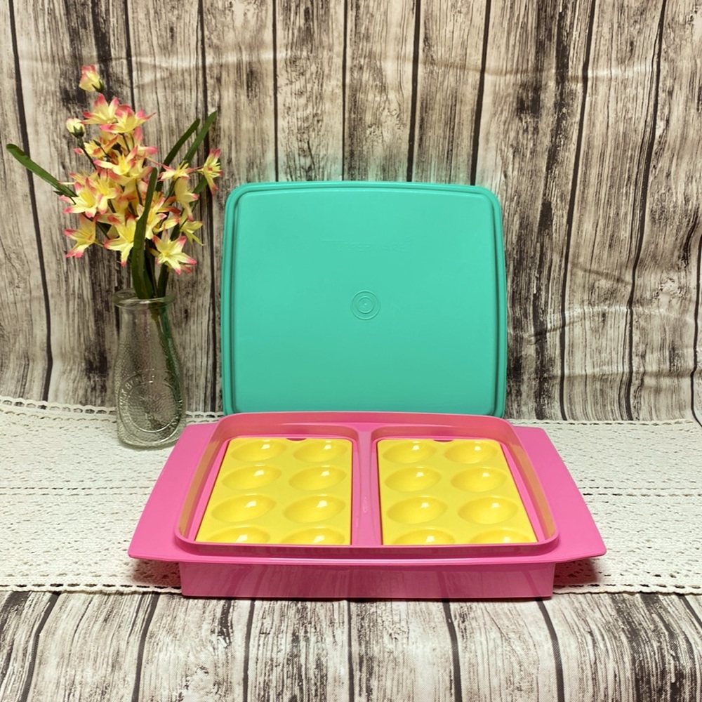 Vintage Tupperware Deviled Egg Keeper